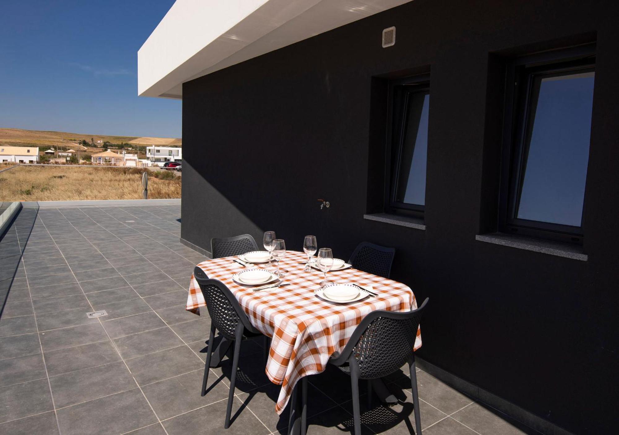 Sunset House Leilighet Vila do Bispo Eksteriør bilde